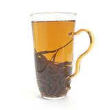 A bright amber tea liquor of Honey Yunnan Black Tea (Da Xue Shan) with high clarity.