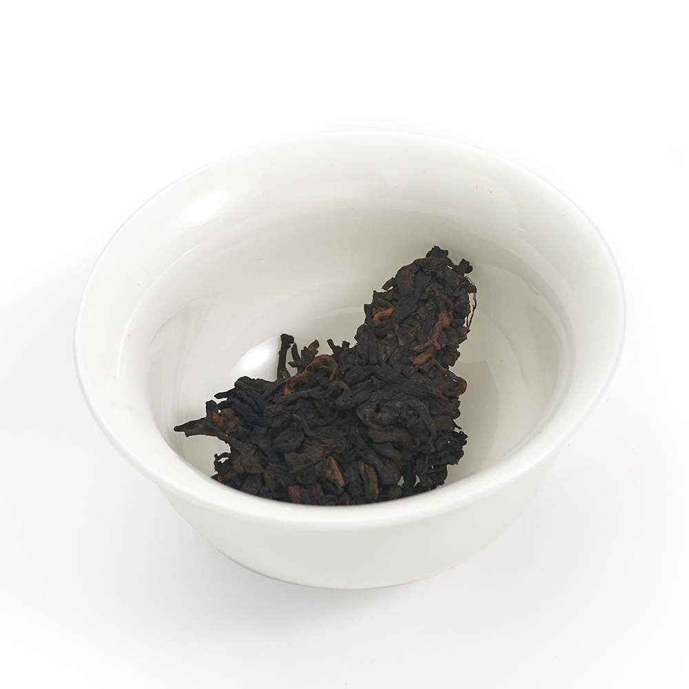 357g 2022 Xian shu Pu’er tea cake, dark cocoa-like mellow ripe Pu’er profile
