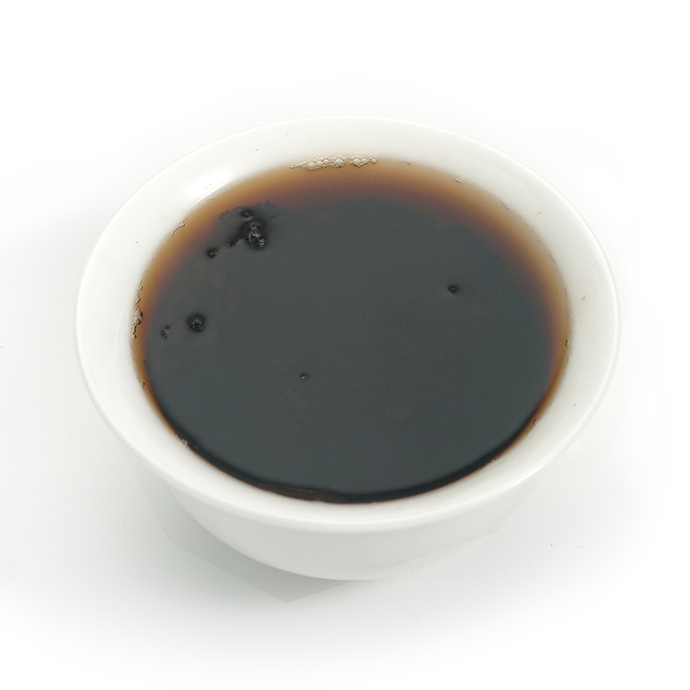Mellow Pu’er tea soup from 2019 vintage 357g cake, rich and smooth