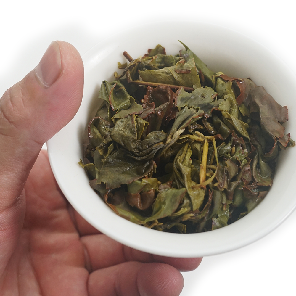 Tender whole leaves of Orchid-Fragrant Zhangping Shuixian after brewing