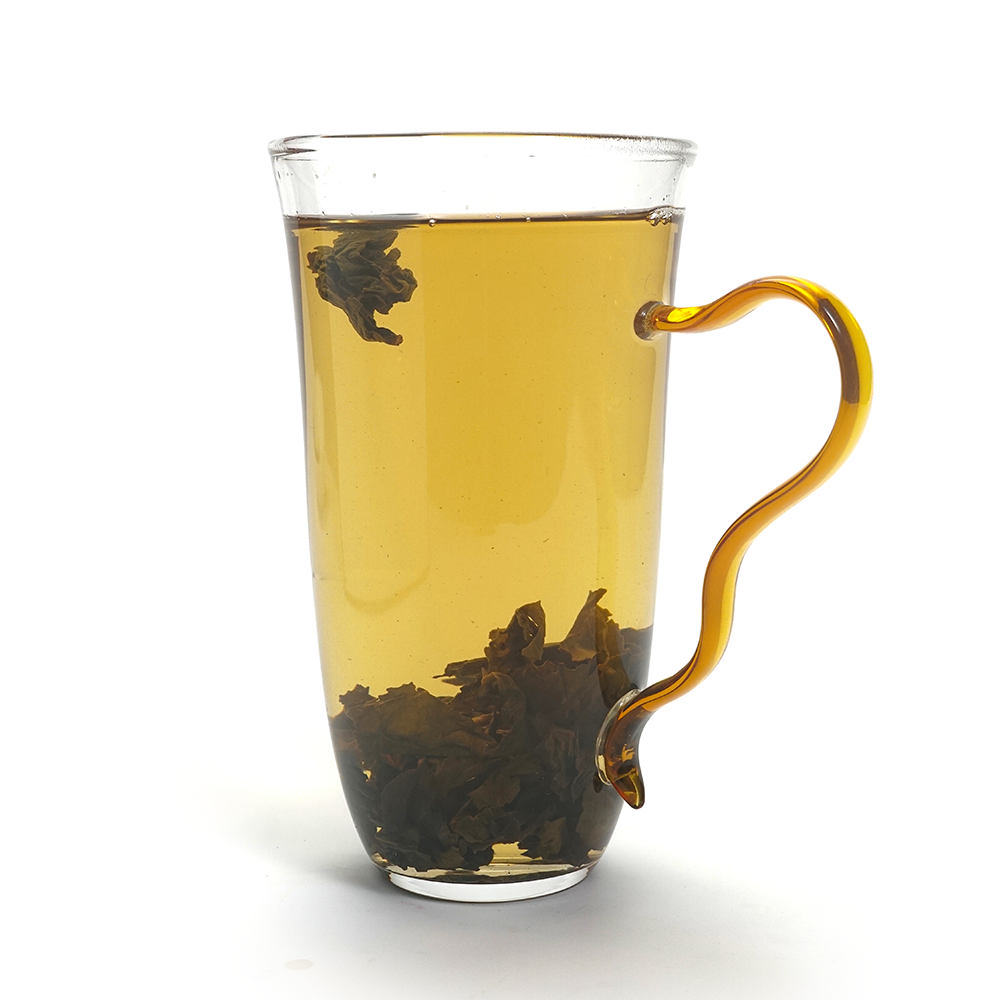 Deep amber tea soup of Charcoal Roasted Tie Guan Yin