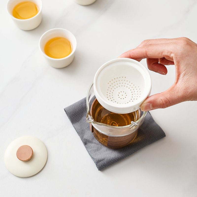 Portable Kungfu Tea Set  | 270ml Tea Separation Hand-Grip Teapot Travel Set with 3 × 50ml Cups