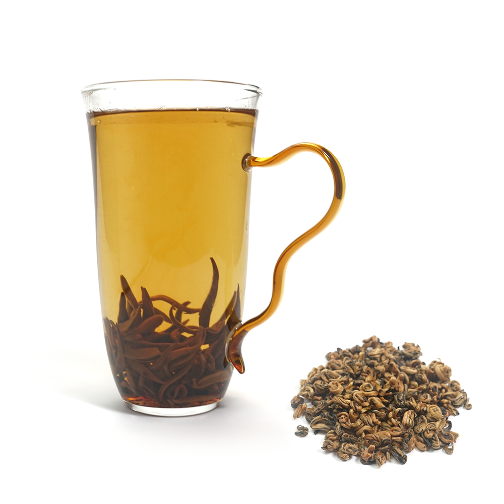 Bright Orange-Red Tea Liquor of Dianhong Black Tea - Clear and Vibrant Yunnan Black Tea Infusion